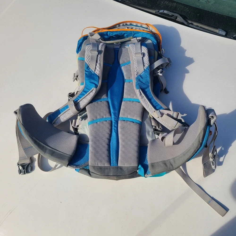 MHM Mile High Mountaineering PowderKeg 32 Ski Snowboard Backpack Technical‎ Pack